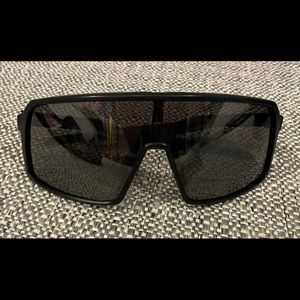 100% authentic Oakley Sutro